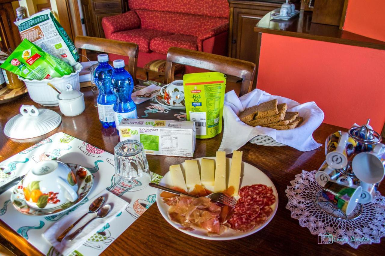 Antiche Vie B&B Serramazzoni Ngoại thất bức ảnh