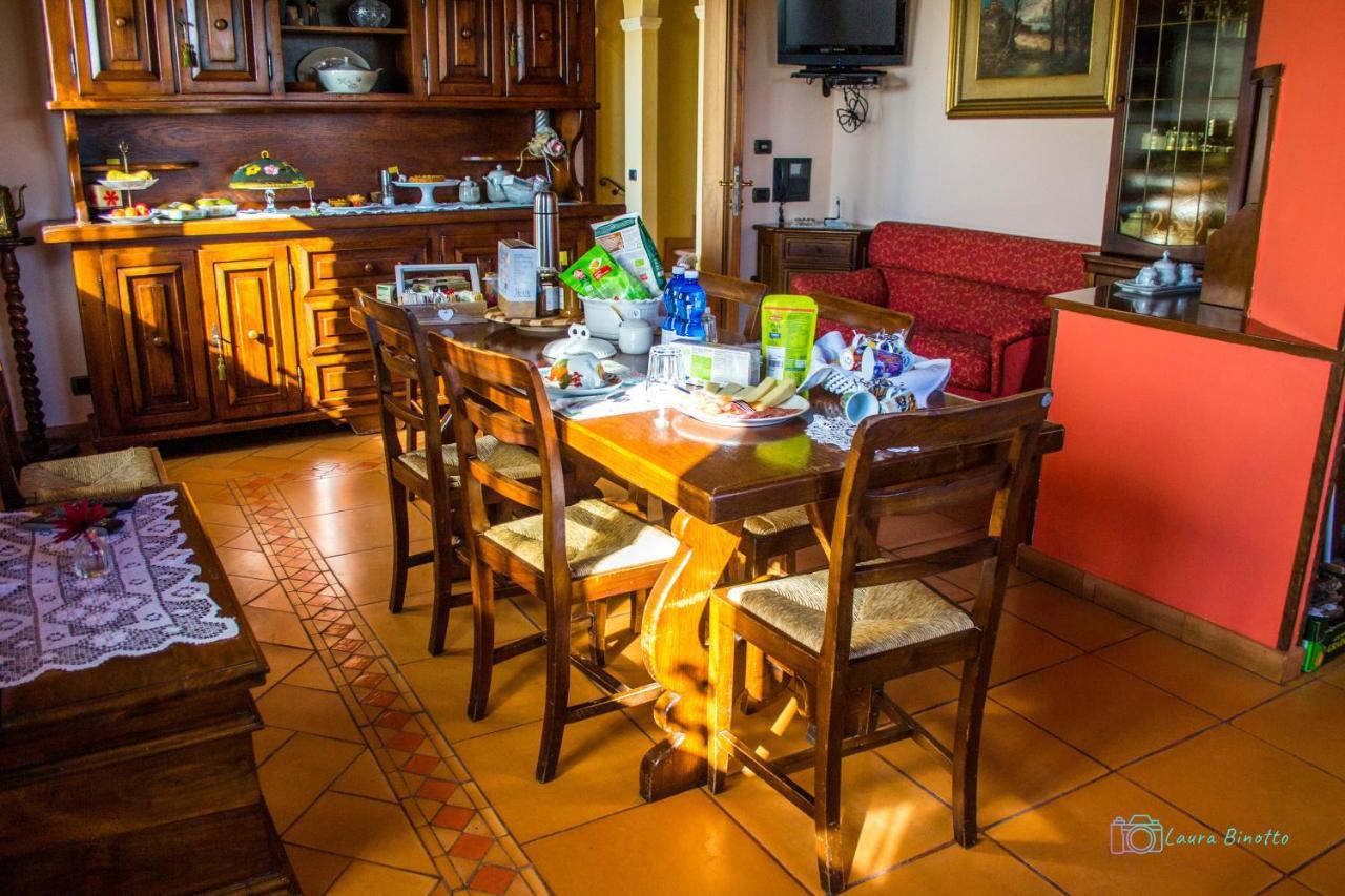 Antiche Vie B&B Serramazzoni Ngoại thất bức ảnh